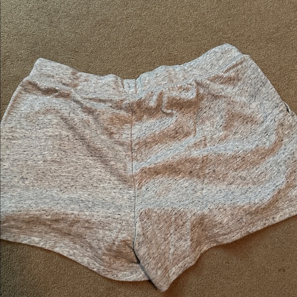 Old Navy Heathered Gray Lounge Shorts - Picture 4 of 4